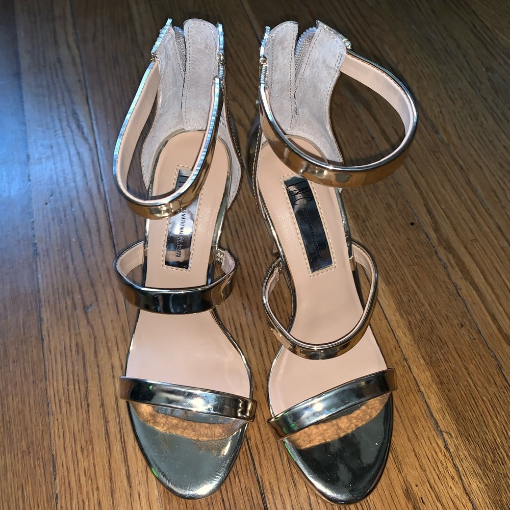 INC International Brand New Sandel in Gold Size 5